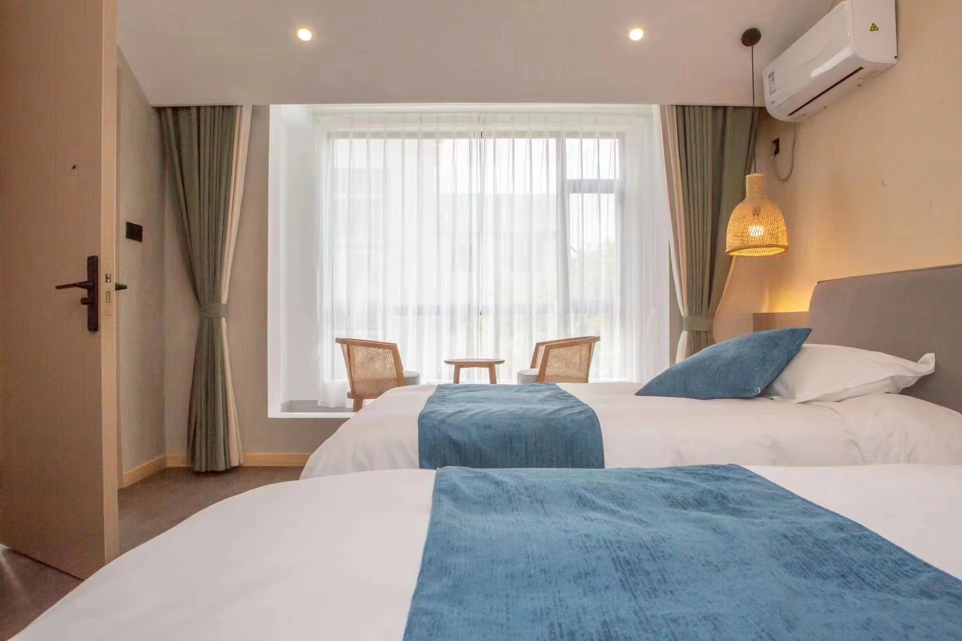 月栖·云舒·包栋