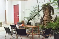 WEIFENG     HOMESTAY