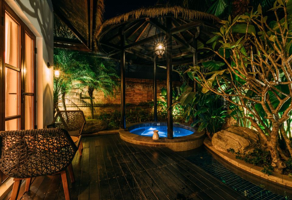 Angsana XishuangbannaCourt Room King