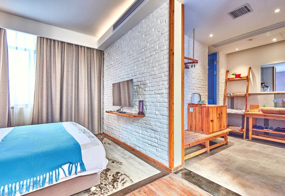 中山·私享阳台园景套房|深泡浴缸+智能马桶+茶台茶具