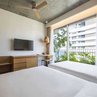 Deluxe Twin Room with Balcony Chicland Hotel Promo Code