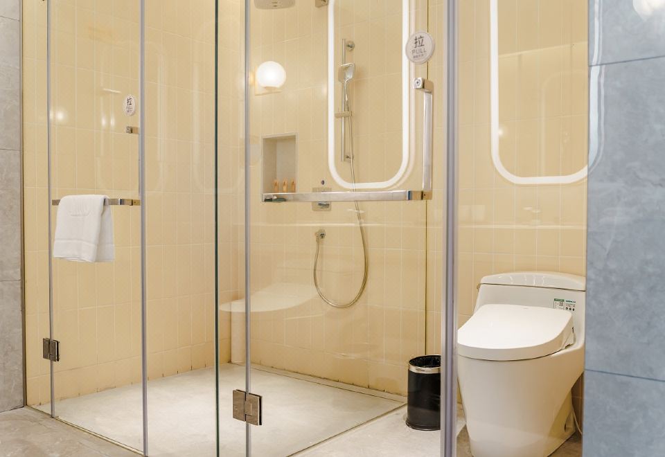 城堡景观阳台亲子房