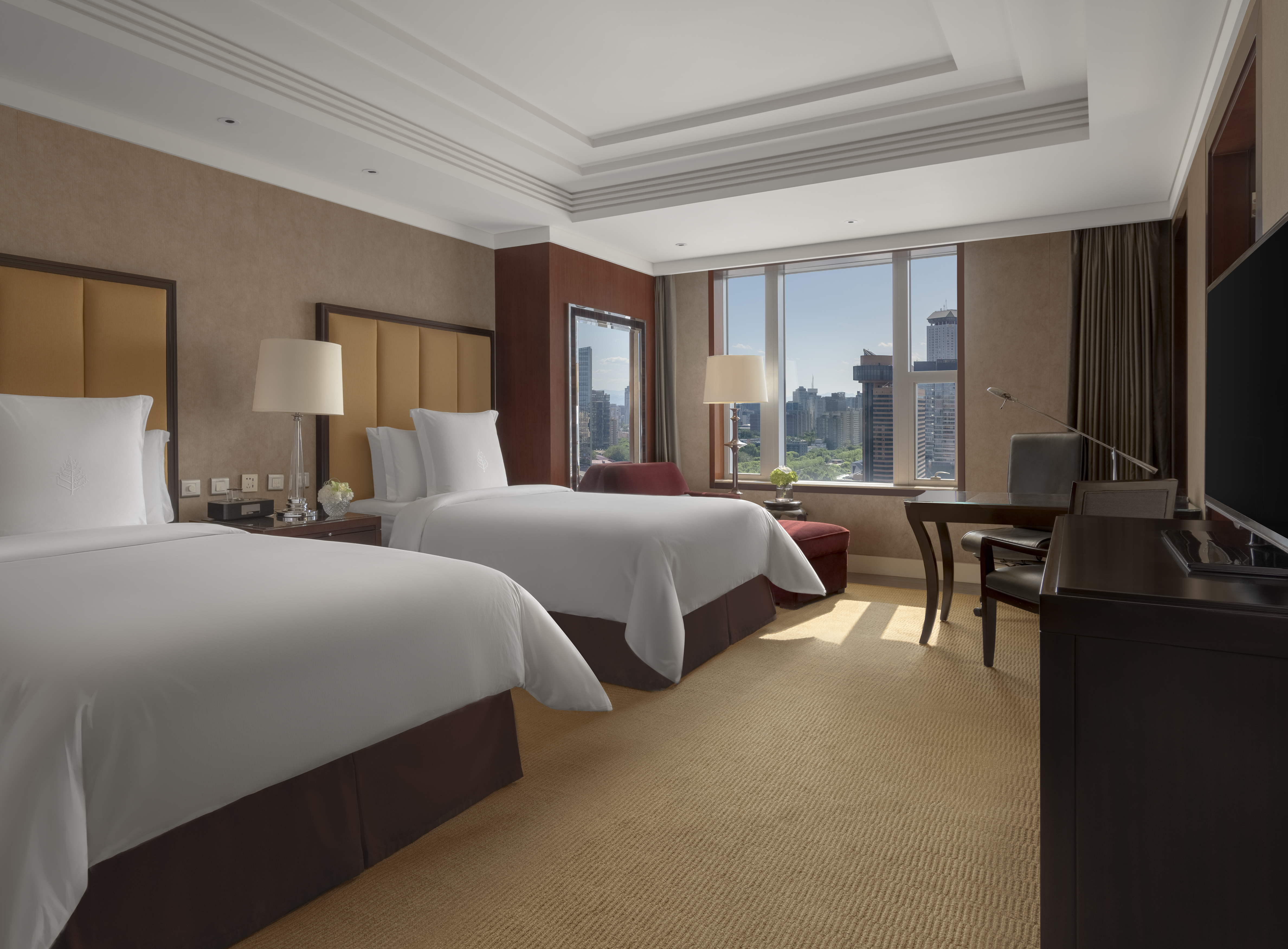 尊贵城景双床房