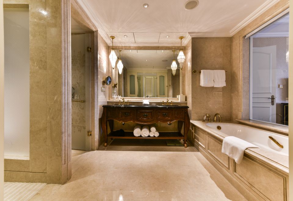 the Castle Hotel, A Luxury Collection HotelPremier Apartment Suite - 1-Bedroom, Sea-View