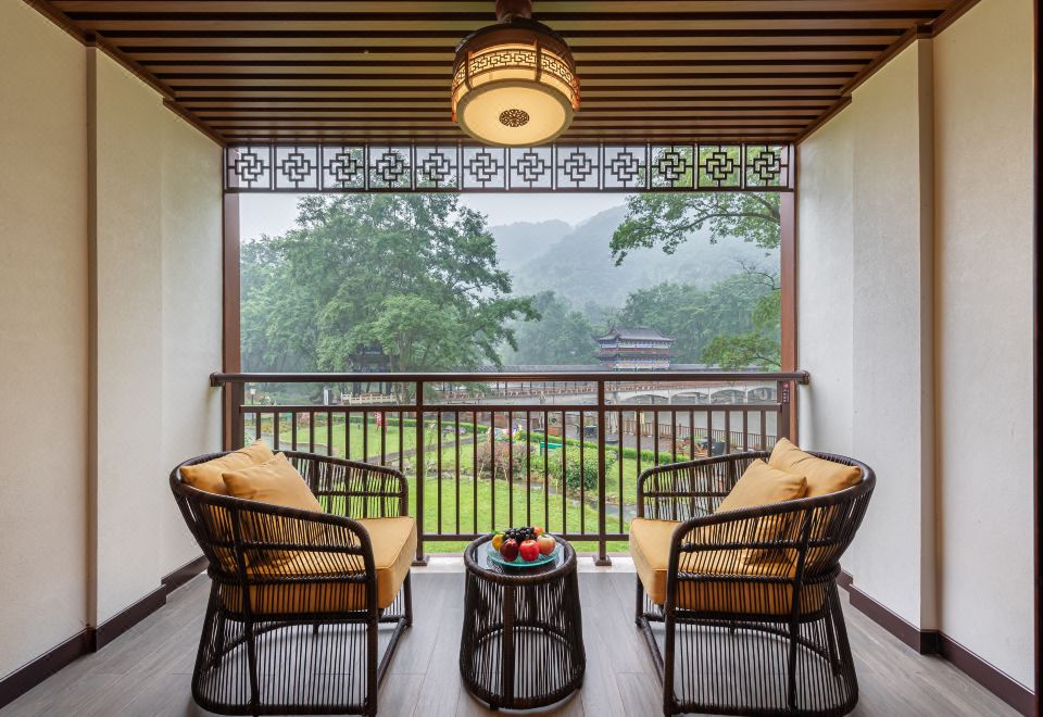 Mountain Fanjing Qixi Resort Deluxe Room - Double Occupancy, Garden-View (Floor Heating)