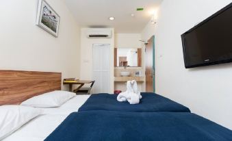Hotel Zamburger Sunway Mentari - Housity