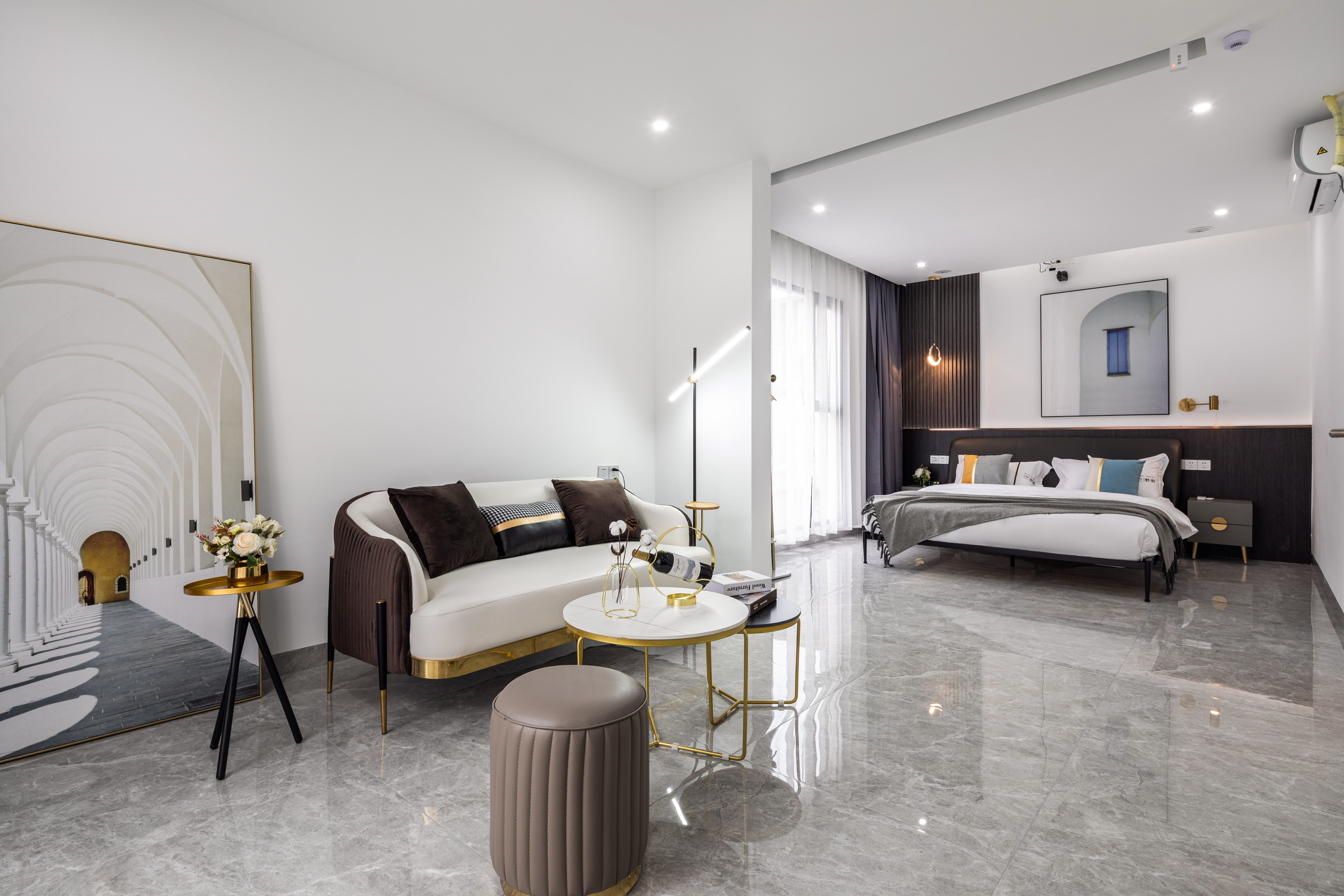 白書·輕奢plus客廳大床房