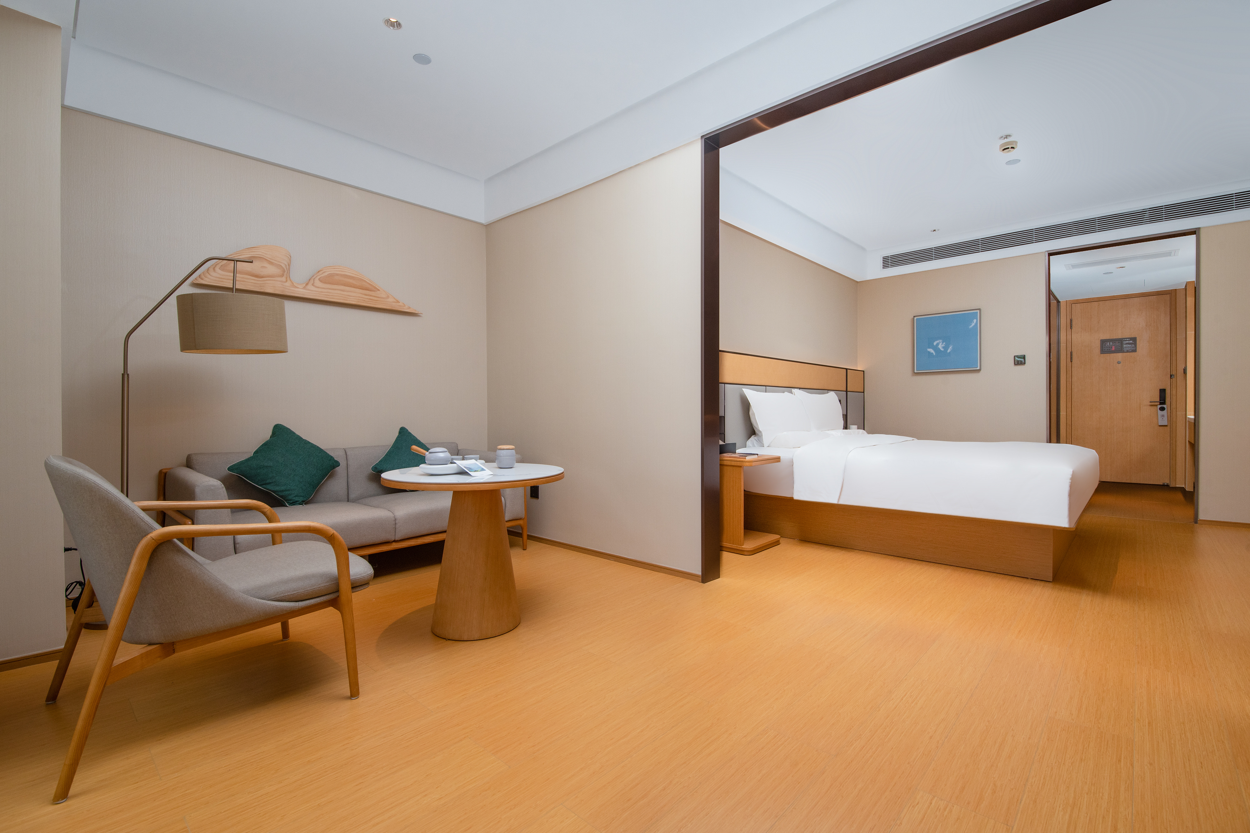 舒压豪华大床房【拾趣茶具|品茶空间|深睡记忆棉垫】