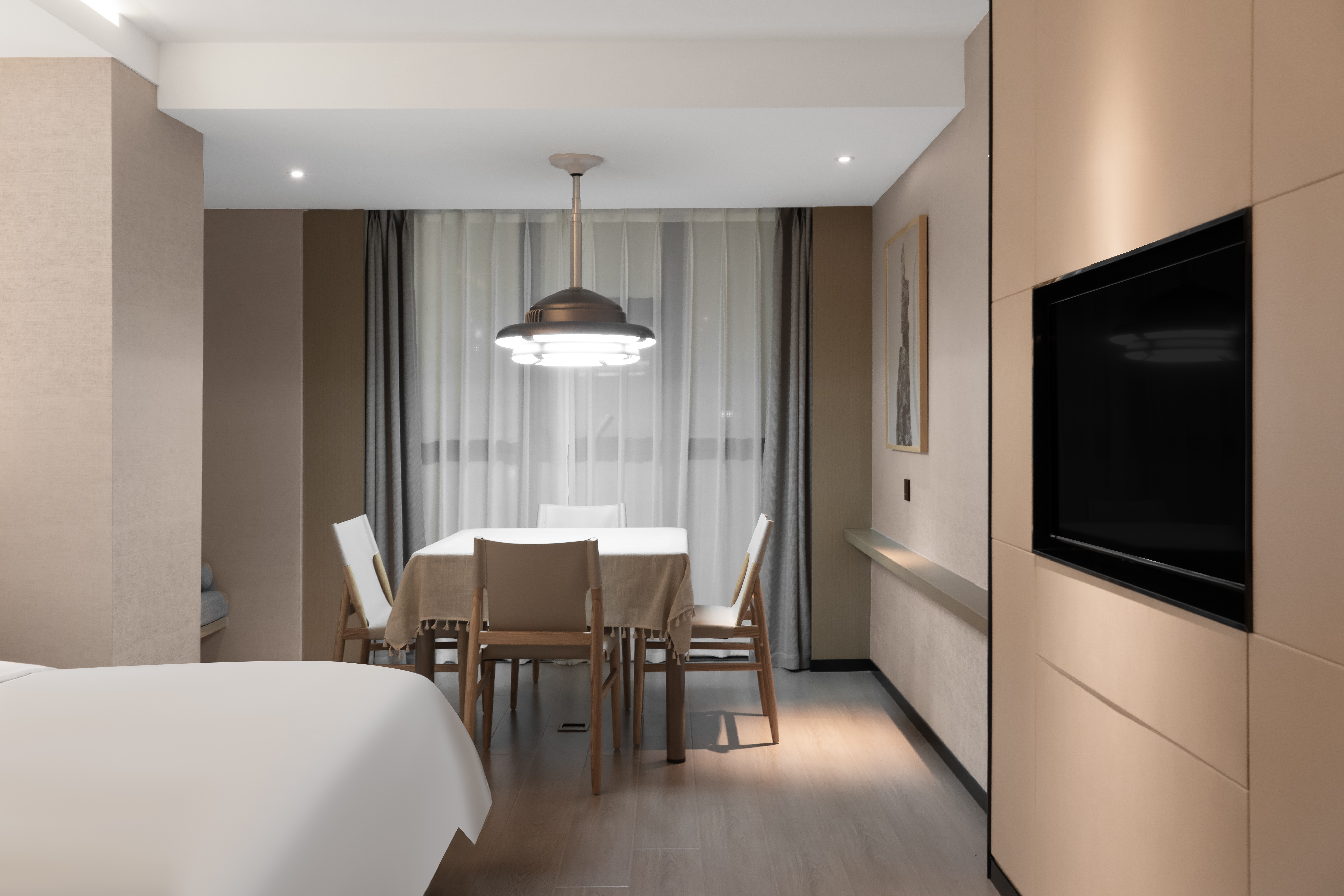 Smart Room (Double bed) (Cards)