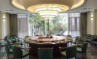 Qingcheng Park Riverside Garden Hotel