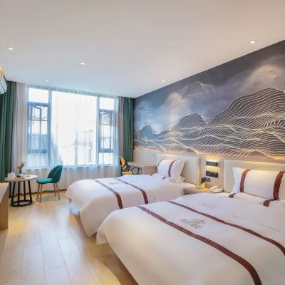 拾悦·豪華雙床房（深眠天然乳膠床墊+新疆長絨棉親膚布草+輕奢智能觸摸鏡） 拾然酒店（麗江古城南門木府店）優惠