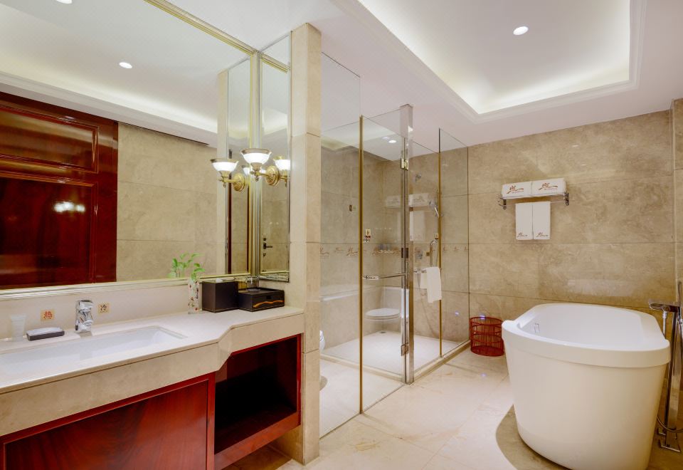 Premier Deluxe Suite