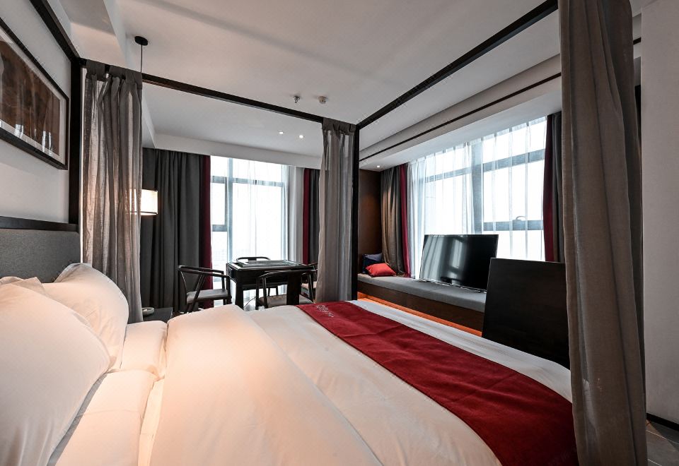 QIANNA HOTEL (Gongyi Huaxi Square)Hermit Double Bed Room