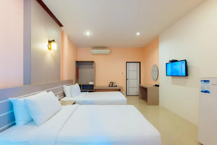 Sweet Twin Room