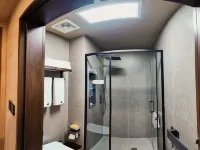 Mohe Arctic Village Qiji Light Luxury Homestay Hotel di Mohe