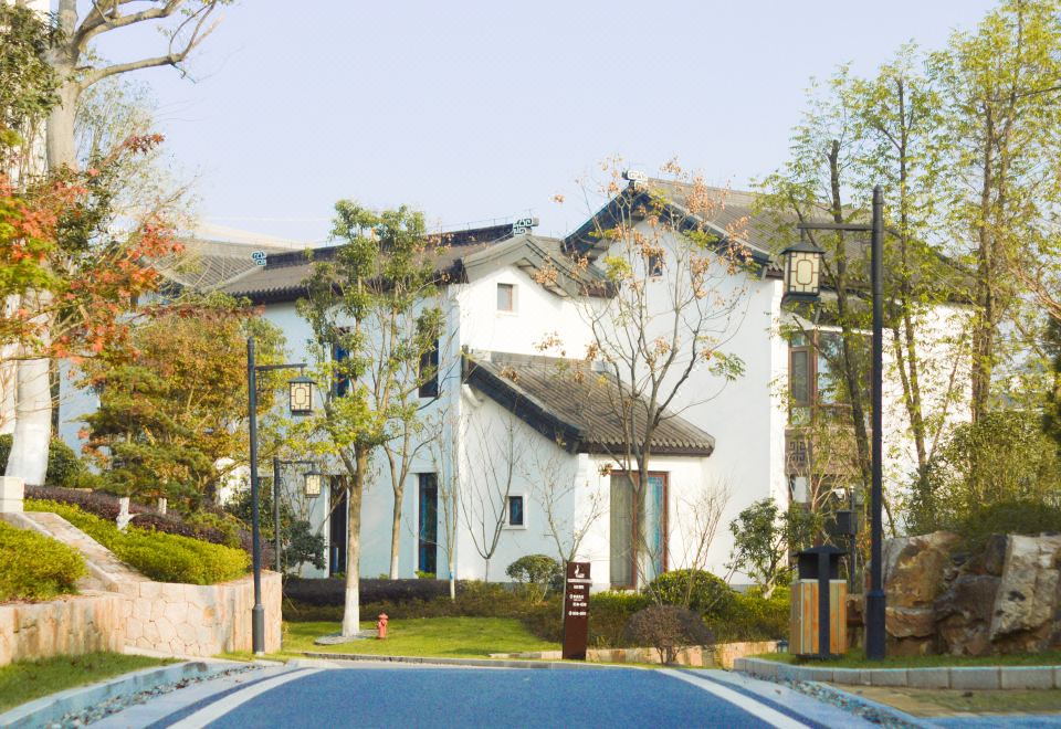 园景五居庭院房