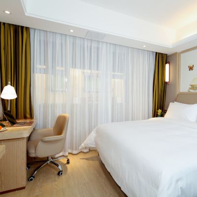 標準大床房 維也納酒店（雅江店）優惠