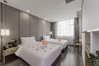 크레센트 문 호텔 (청두 춘시로 톈푸 광장역)