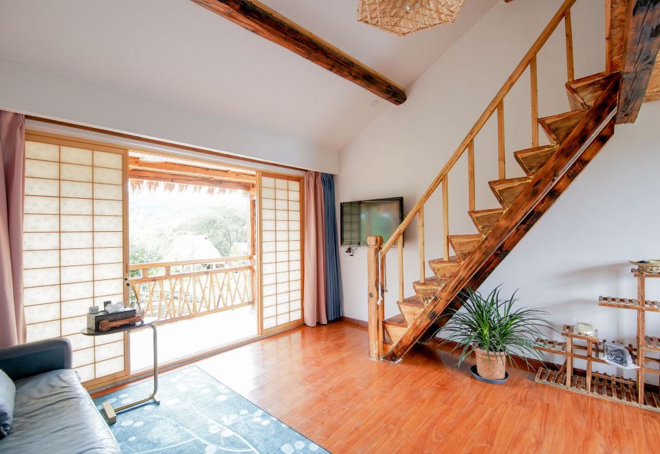 Kunming Ximeng Ayu Sheye Homestay (Changshui International Airport Branch)Duplex Smart Room (Double Bed) (Terrace, Window)