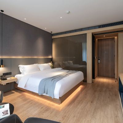 豪華大床房 盈舍輕奢酒店（深圳東門國貿地鐵站店）優惠