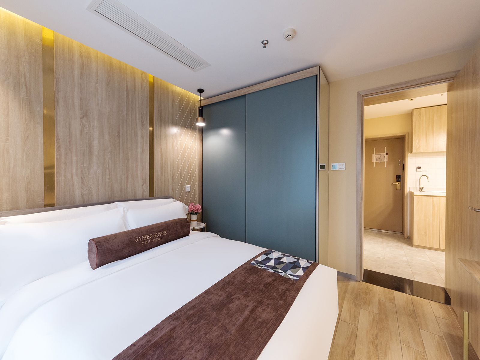 啡凡商旅套房（双阳台+冰箱+洗衣机+coffee）