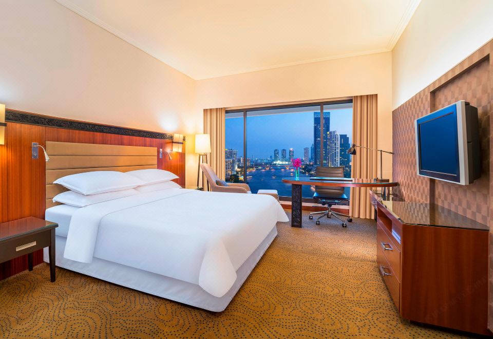 Royal Orchid Sheraton Hotel & TowersPremium Deluxe RiverView Room