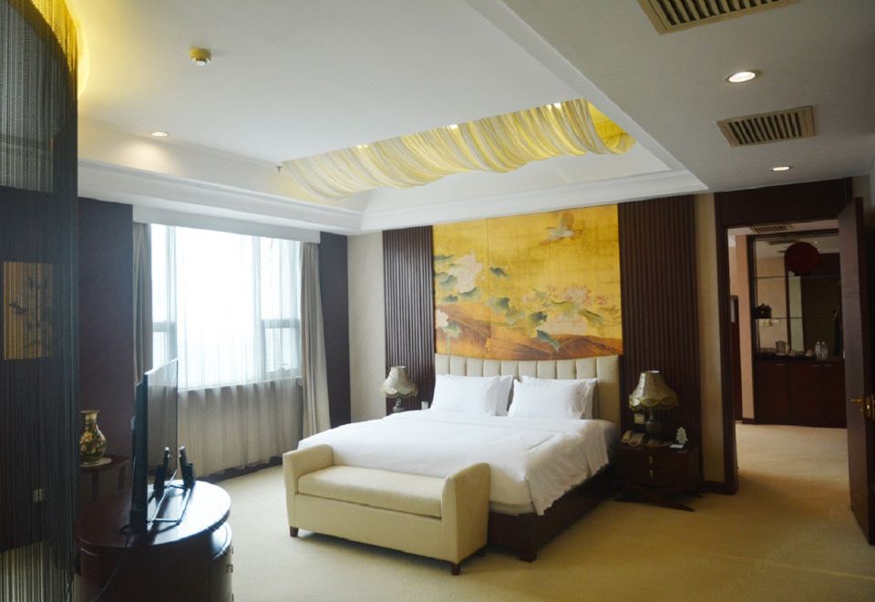 Jinling Yuntai HotelGrand Deluxe Family Suite