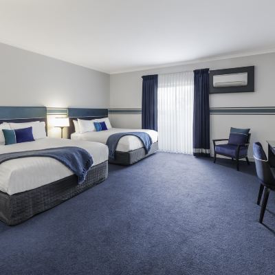 Twin Queen Room Ramada Diplomat Hotel Promo Code