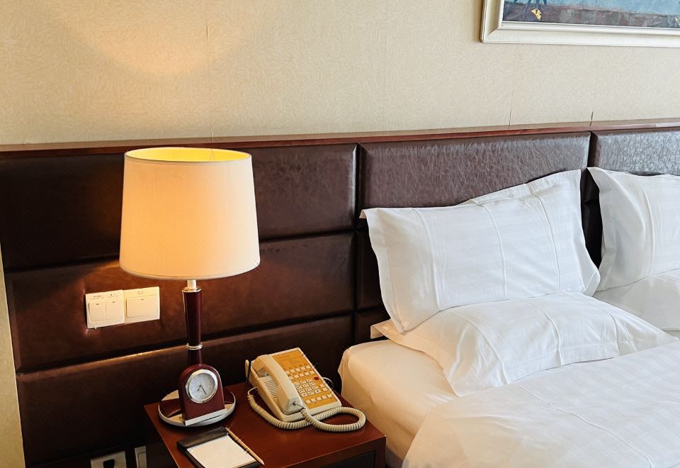 豪华商务大床间