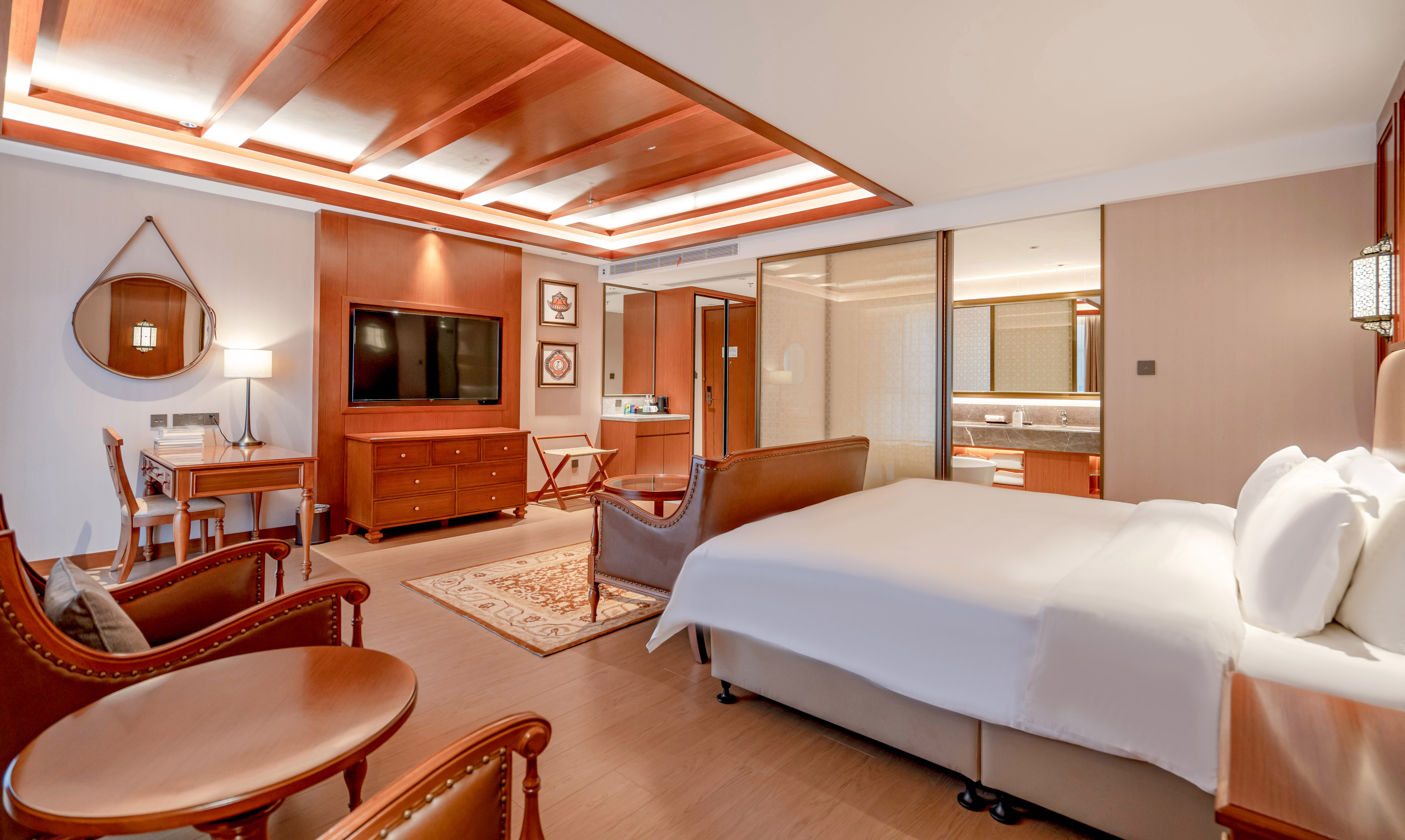 豪华大床房（加湿器+金可儿舒睡床品+小冰箱）