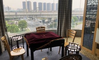 Xiaolan Yinhe Business Hotel