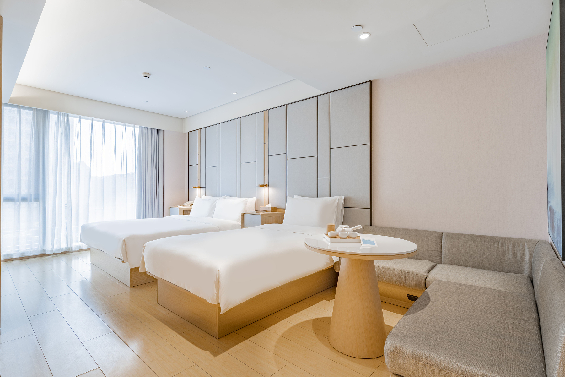 家庭房（落地窗+小冰箱+mini茶海）