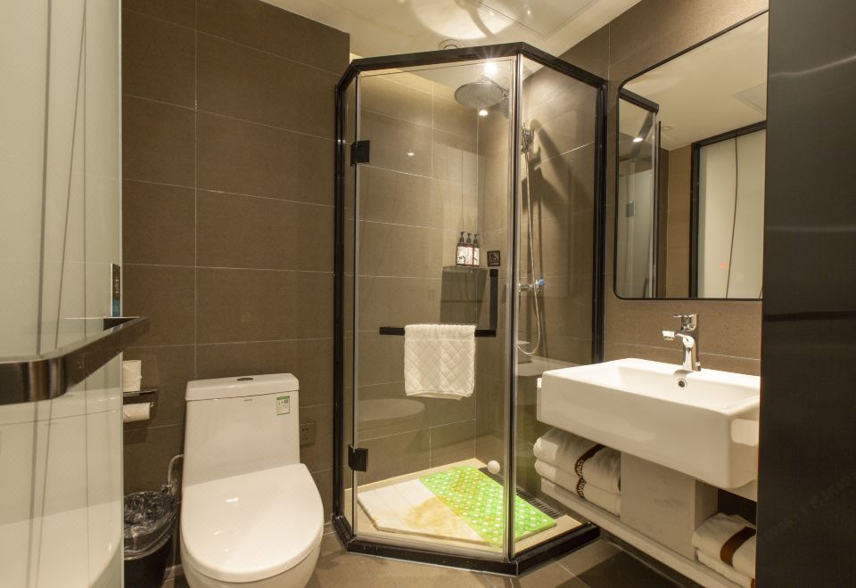 特惠大床房-智能客控