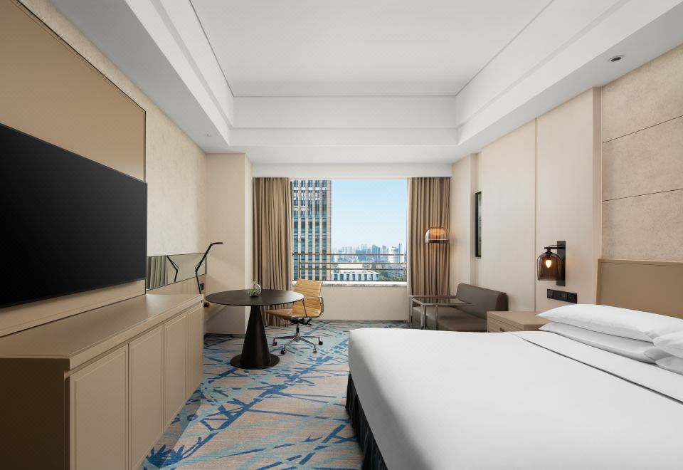 Renaissance Shanghai Caohejing HotelDeluxe King Room