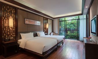 Holiday Inn resort, Hoi Ying Lang