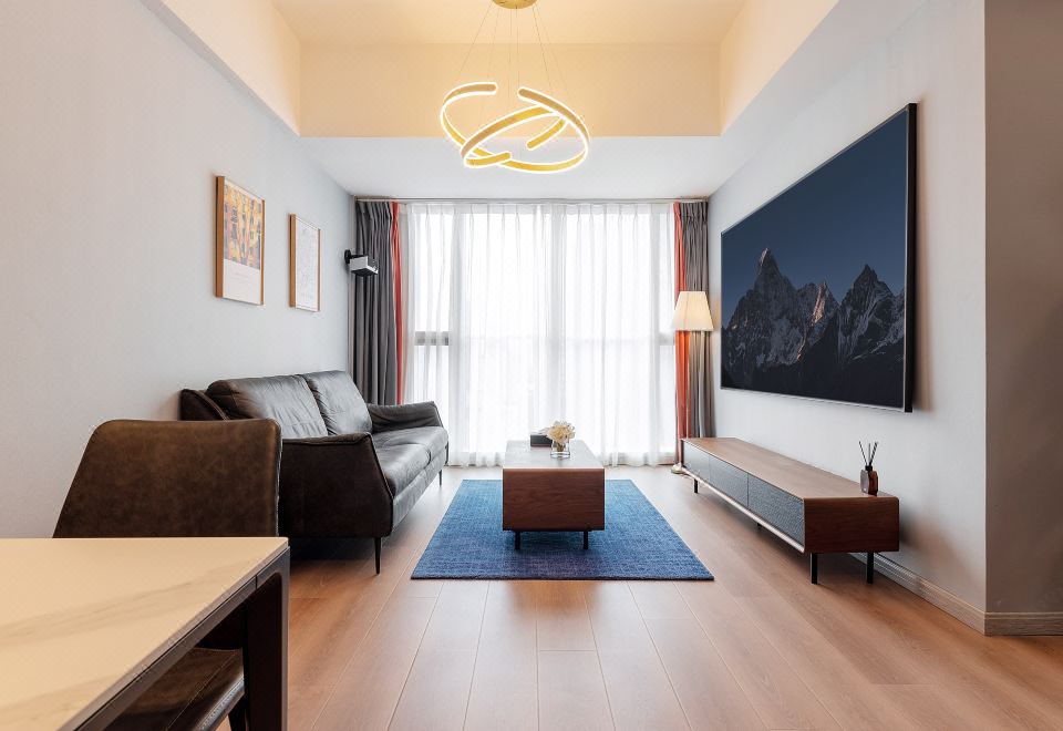 投影两室两厅双衞套房（厨房冰箱+烘乾洗衣机+投影设备）