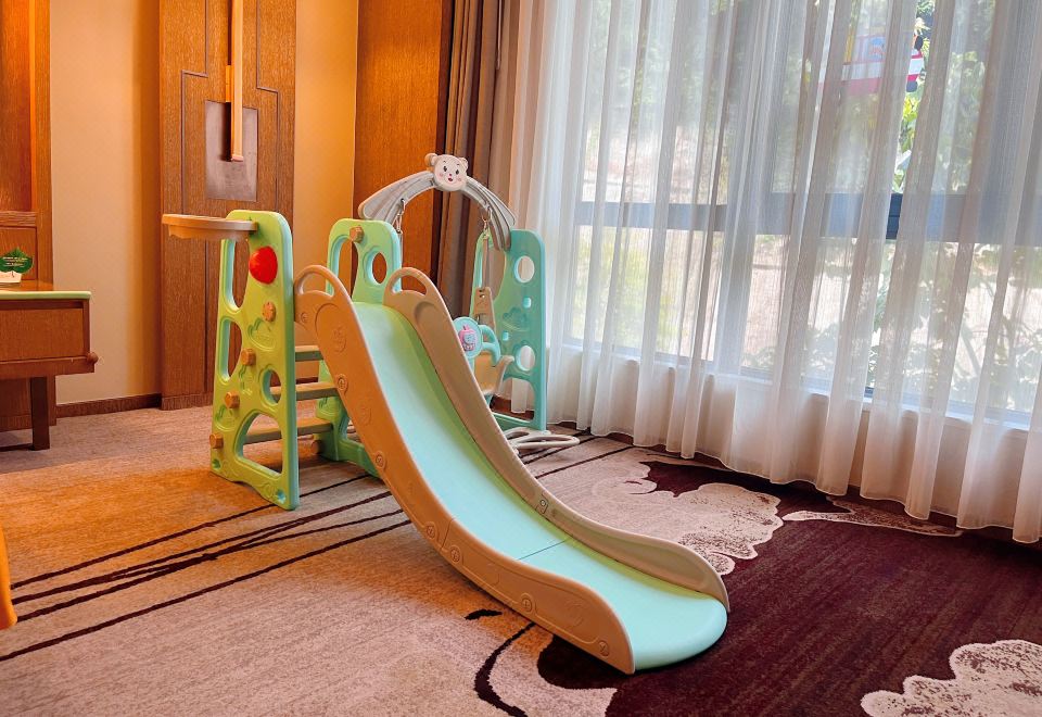 盼酷主題雙床房