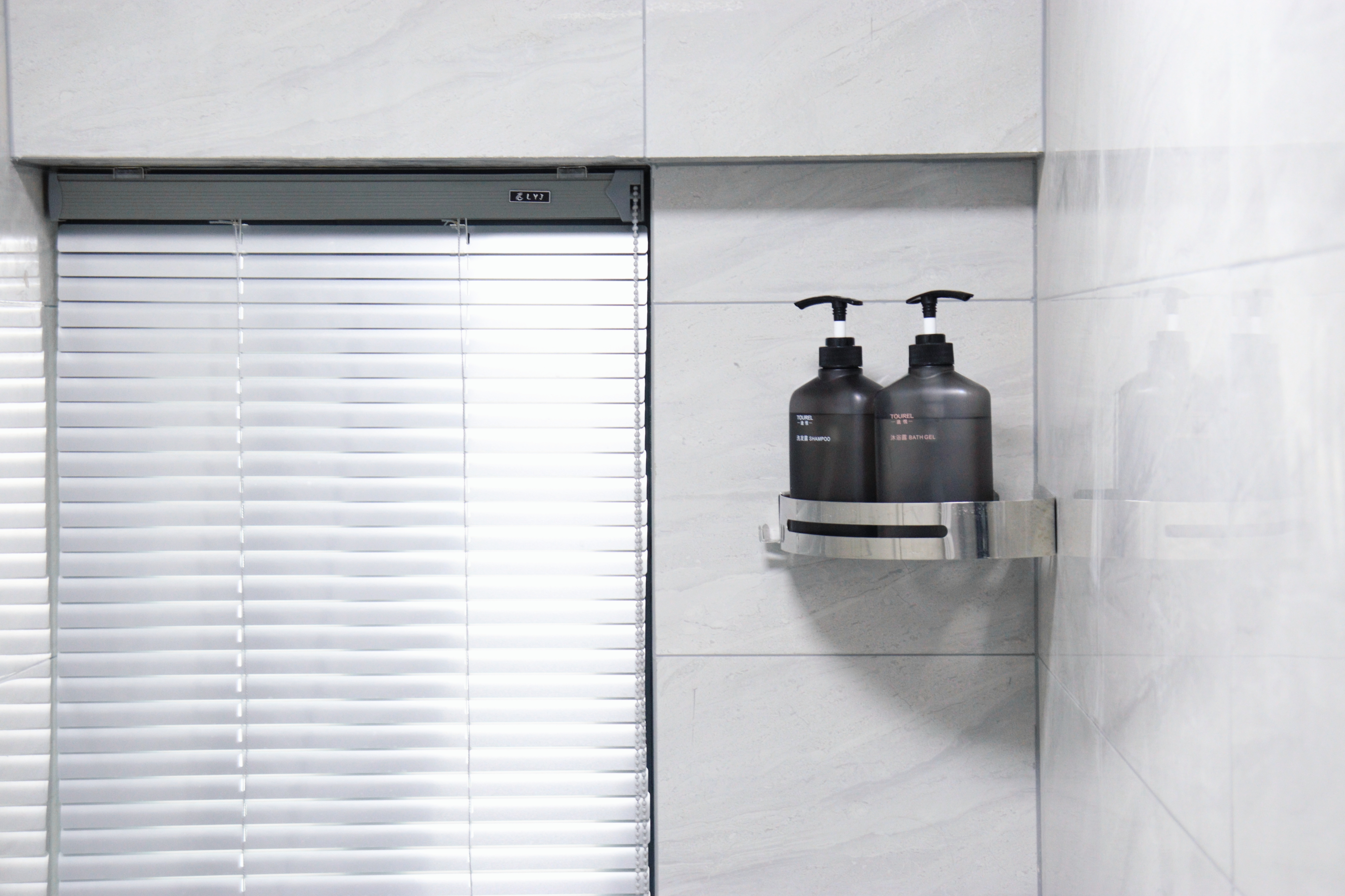 城景飘窗特惠大床房