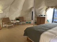 Zhongwei Yiye Xingkong Hotel