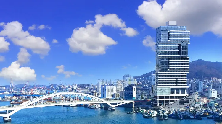 ラヴァルセホテル 外観