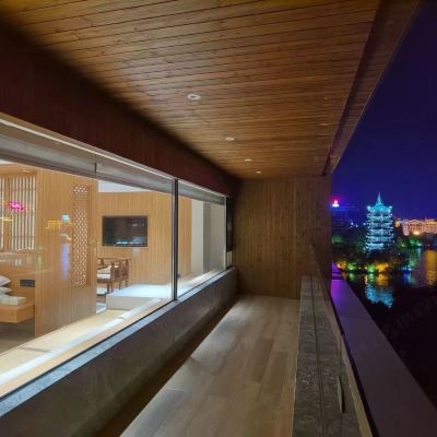 觀景露台主題套房 維納斯皇家飯店（桂林象鼻山日月雙塔店）優惠