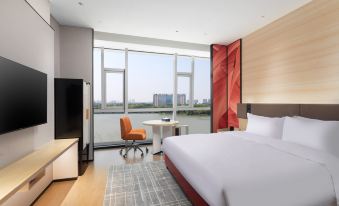 Ramada Huzhou Hotel - Housity