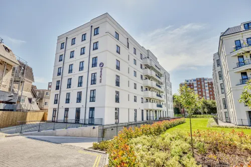 Premier Inn Bournemouth West Cliff