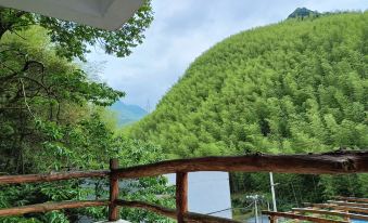 Miyunshanju·Petrichor Mountain View Resort (Quzhou Ziweishan Forest Park Yaowangshan Branch)