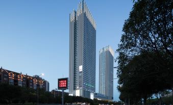 Huanlv Hotel (Chongqing Longtousi North Railway Station)