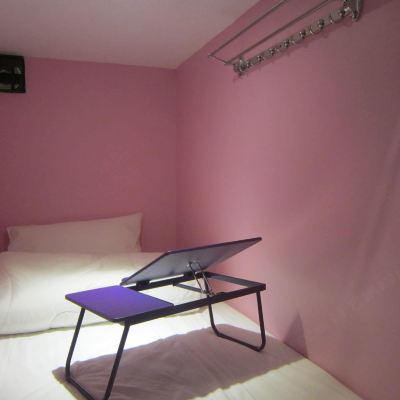Standard Double Bed Room Shared BathRoom Kupon Thirty Three Stewart Houze - Hostel