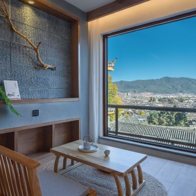 半夏丨古城全景大床房（金可兒床墊+全屋智能+巨幕投影） 麗江尋隱觀景客棧（大水車店）優惠
