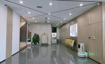 IU Hotel (Jiuquan Guangming Building Store)