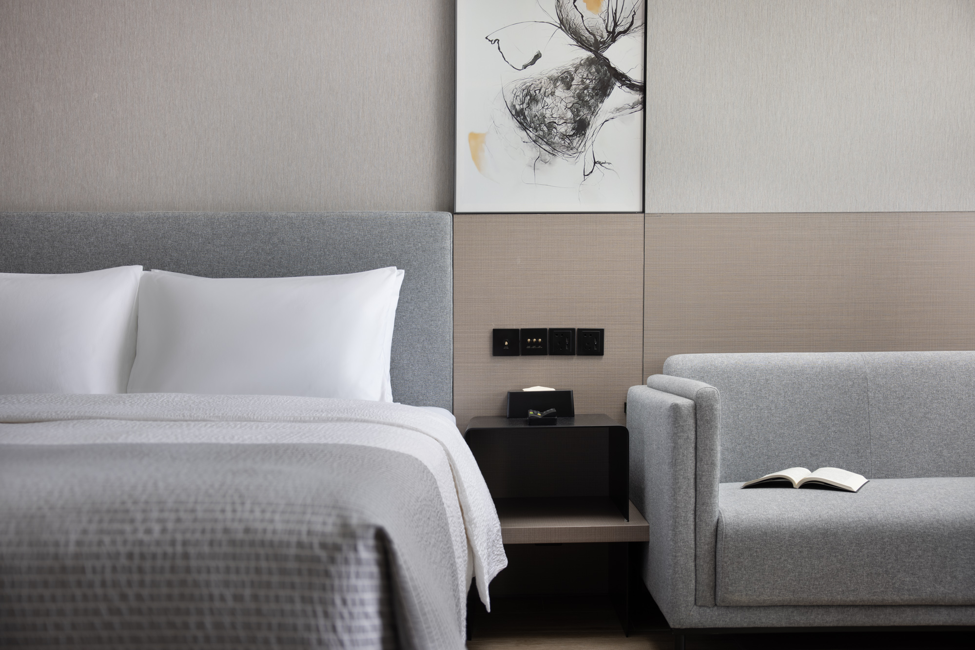 高级豪华大床房（智能马桶+Acca Kappa洗护用品+小冰箱）