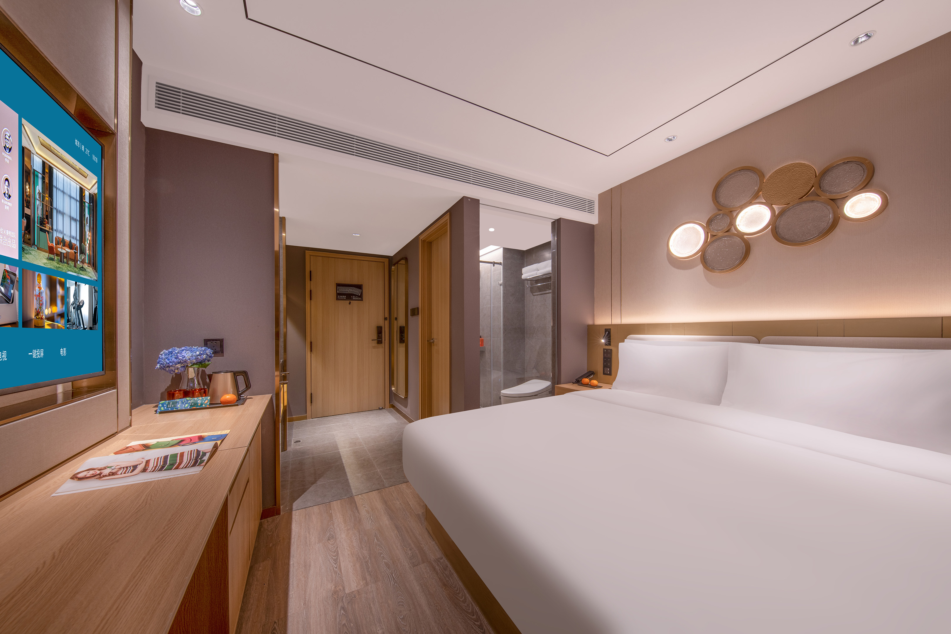 月若流金大床房（明窗+智能客控+电视投屏）